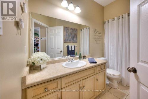 25 John Ross Court, Wilmot, ON - Indoor Photo Showing Bathroom