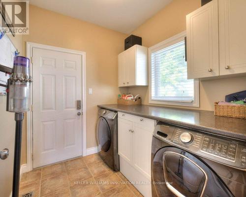 25 John Ross Court, Wilmot, ON - Indoor Photo Showing Laundry Room