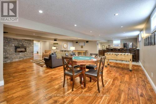 25 John Ross Court, Wilmot, ON - Indoor Photo Showing Dining Room