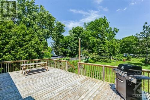 895 Meadow Lane Road, Ottawa, ON - Outdoor With Deck Patio Veranda