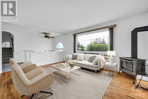 Virtually staged - 895 Meadow Lane Road, Ottawa, ON - Indoor Photo Showing Living Room