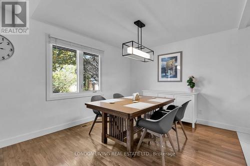 72 Lynngate Court, London, ON - Indoor Photo Showing Dining Room