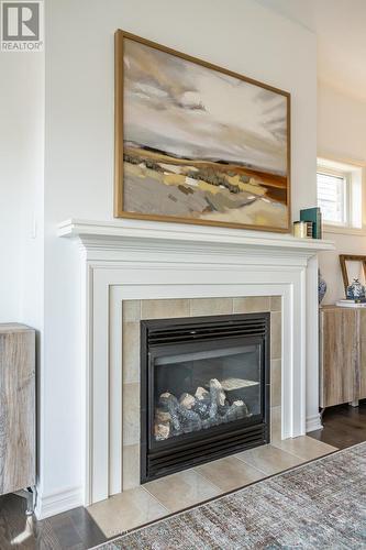 1485 Riverbend Road, London, ON - Indoor Photo Showing Living Room With Fireplace