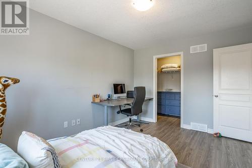 1485 Riverbend Road, London, ON - Indoor Photo Showing Bedroom