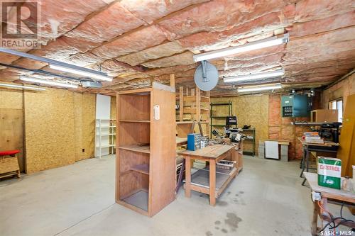 1106 Hastings Street, Moose Jaw, SK - Indoor Photo Showing Basement