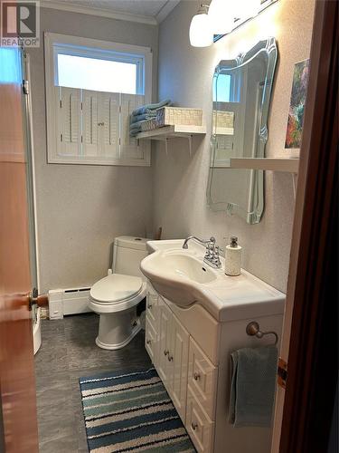 596 Main Road, Pouch Cove, NL - Indoor Photo Showing Bathroom