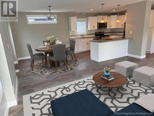 1500 Neimi Road Unit# 37, Christina Lake, BC - Indoor Photo Showing Living Room