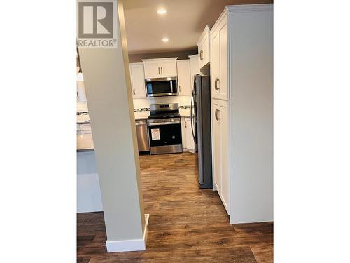 1500 Neimi Road Unit# 37, Christina Lake, BC - Indoor Photo Showing Kitchen