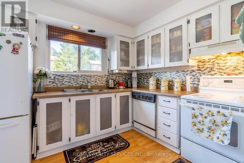 61 - 1350 Glenanna Road, Pickering, ON - Indoor Photo Showing Kitchen With Double Sink