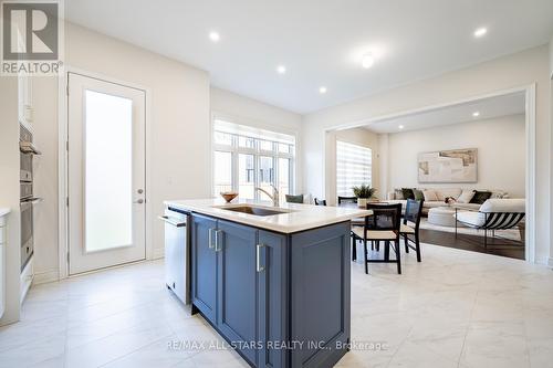 48 Joiner Circle, Whitchurch-Stouffville (Ballantrae), ON - Indoor Photo Showing Kitchen