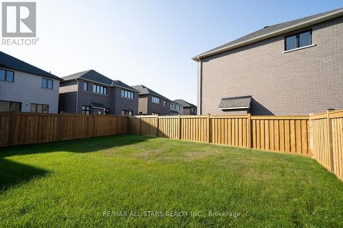 48 Joiner Circle, Whitchurch-Stouffville (Ballantrae), ON - Outdoor