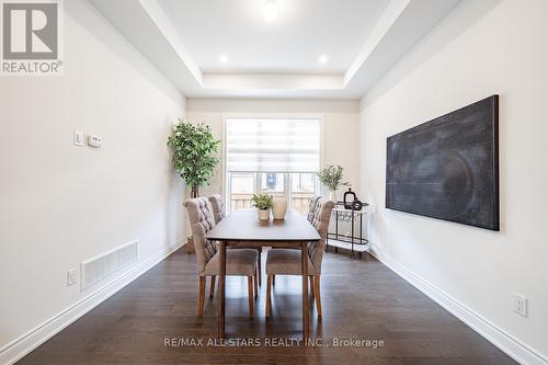 48 Joiner Circle, Whitchurch-Stouffville (Ballantrae), ON - Indoor Photo Showing Dining Room