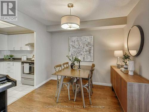 602 - 135 Hillcrest Avenue, Mississauga, ON - Indoor Photo Showing Dining Room