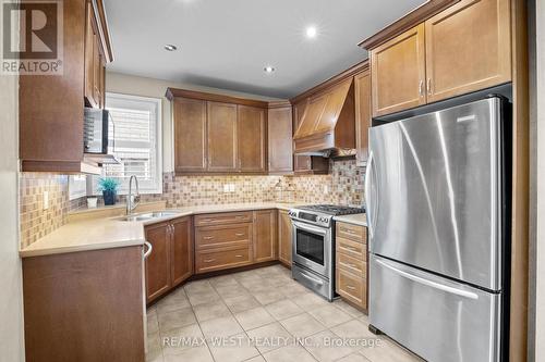 17 Hawkridge Trail, Brampton, ON - Indoor Photo Showing Kitchen With Double Sink