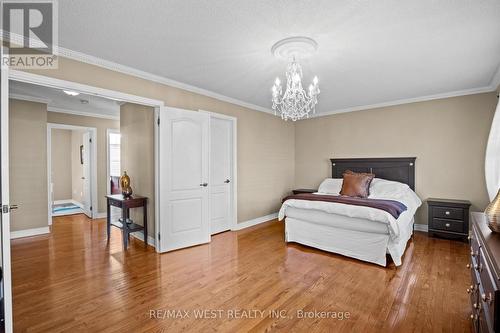 17 Hawkridge Trail, Brampton, ON - Indoor Photo Showing Bedroom