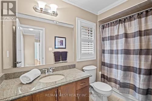 17 Hawkridge Trail, Brampton, ON - Indoor Photo Showing Bathroom