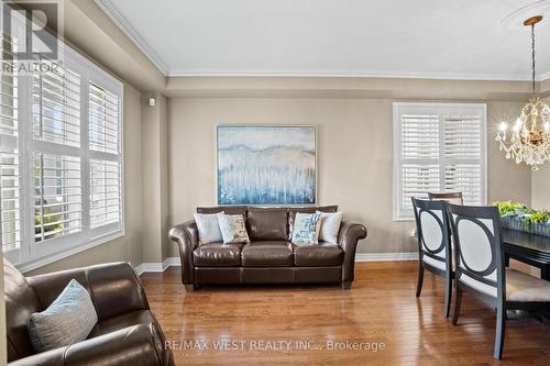 17 Hawkridge Trail, Brampton, ON - Indoor Photo Showing Living Room