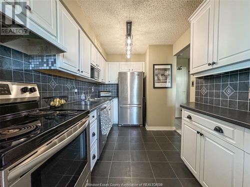 9099 Riverside Unit# 1320, Windsor, ON - Indoor Photo Showing Kitchen With Stainless Steel Kitchen