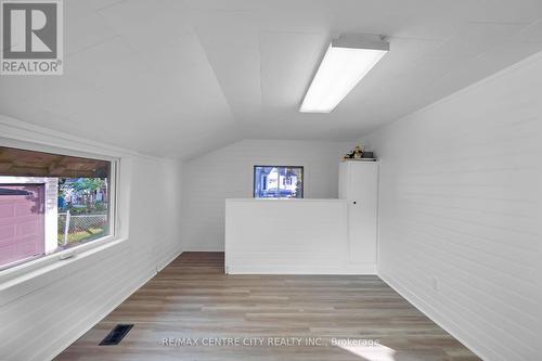 111 Chesley Avenue, London, ON - Indoor Photo Showing Other Room