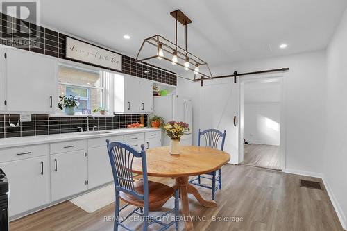 111 Chesley Avenue, London, ON - Indoor Photo Showing Dining Room