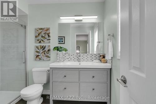 35 Courvier Crescent, Clarington (Bowmanville), ON - Indoor Photo Showing Bathroom