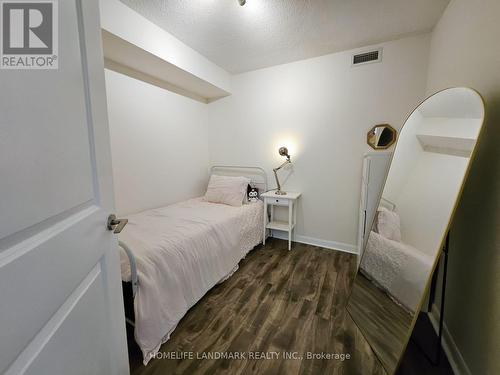 3215 - 4978 Yonge Street, Toronto, ON - Indoor Photo Showing Bedroom