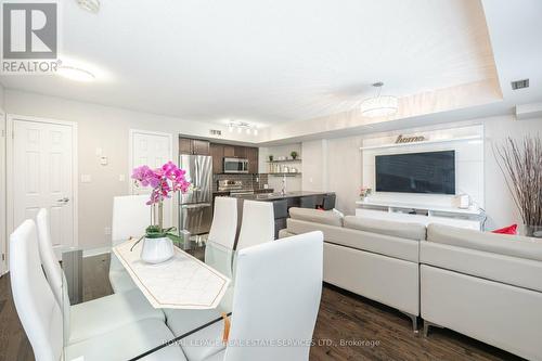 214 - 20 Foundry Avenue, Toronto, ON - Indoor Photo Showing Living Room