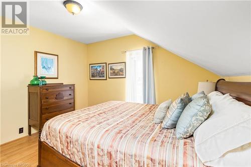 383318 Concession Road 4, West Grey, ON - Indoor Photo Showing Bedroom