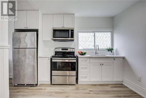 362 Donovan Street, Sudbury, ON - Indoor Photo Showing Kitchen