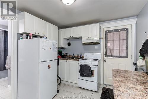 267 Leslie Street, Sudbury, ON - Indoor Photo Showing Kitchen