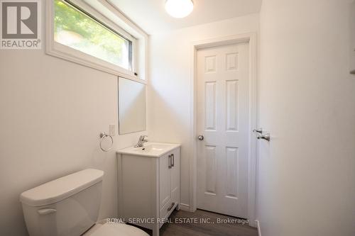 650 Harold Drive, Peterborough (Monaghan), ON - Indoor Photo Showing Bathroom