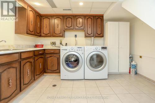 77 Monmore Road, London, ON - Indoor Photo Showing Laundry Room