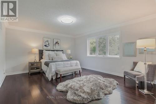 61 Grand Oak Drive, Richmond Hill, ON - Indoor Photo Showing Bedroom