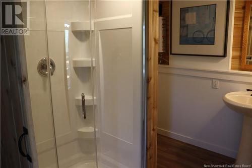 172 Logie Drive, Hampton, NB - Indoor Photo Showing Bathroom