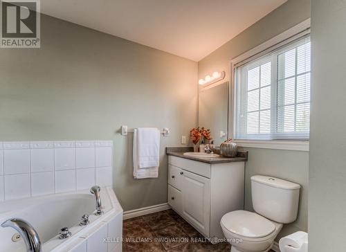 242 Huck Crescent, Kitchener, ON - Indoor Photo Showing Bathroom