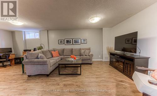 242 Huck Crescent, Kitchener, ON - Indoor