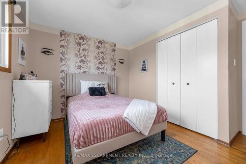 63 Honeywell Drive, Hamilton, ON - Indoor Photo Showing Bedroom