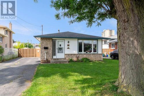 63 Honeywell Drive, Hamilton, ON - Outdoor