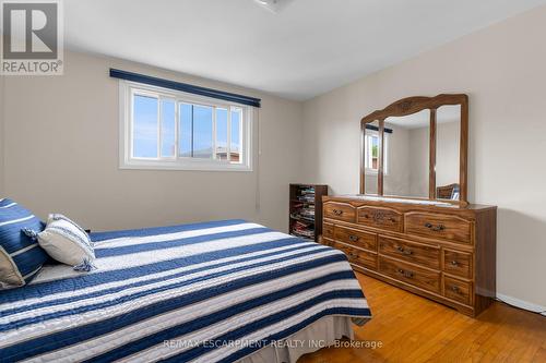 63 Honeywell Drive, Hamilton, ON - Indoor Photo Showing Bedroom