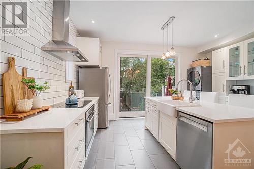 28 Grove Avenue, Ottawa, ON - Indoor Photo Showing Kitchen