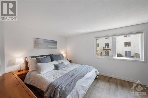 16 Tyrrell Place, Ottawa, ON - Indoor Photo Showing Bedroom