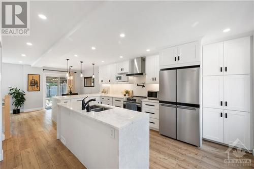 16 Tyrrell Place, Ottawa, ON - Indoor Photo Showing Kitchen With Double Sink With Upgraded Kitchen