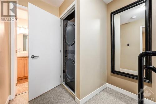 420 Nepean Street Unit#E, Ottawa, ON - Indoor Photo Showing Laundry Room