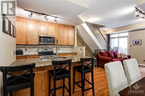 420 Nepean Street Unit#E, Ottawa, ON - Indoor Photo Showing Kitchen