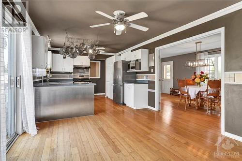 10551 Maurice Street, Mountain, ON - Indoor Photo Showing Kitchen