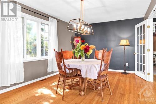 10551 Maurice Street, Mountain, ON - Indoor Photo Showing Dining Room