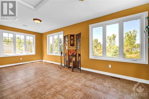 10551 Maurice Street, Mountain, ON - Indoor Photo Showing Other Room