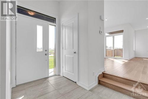 Foyer - 995 Acoustic Way, Ottawa, ON - Indoor Photo Showing Other Room