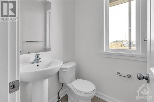 2 pce bath - 995 Acoustic Way, Ottawa, ON - Indoor Photo Showing Bathroom