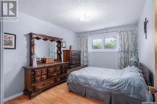 1507 G Avenue N, Saskatoon, SK - Indoor Photo Showing Bedroom